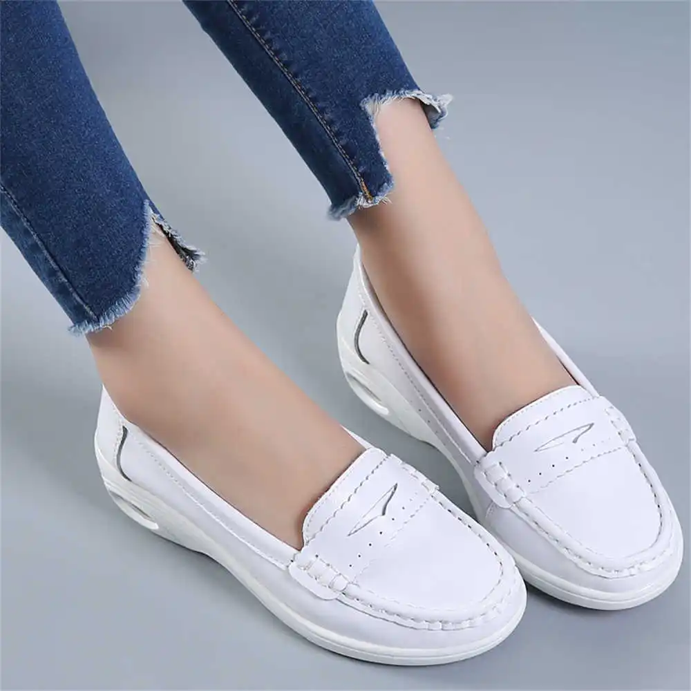 Useful Tech Accessories Gifts For Husband - Dicke Sohle, Slip-on-weiße Turnschuhe für Männer,