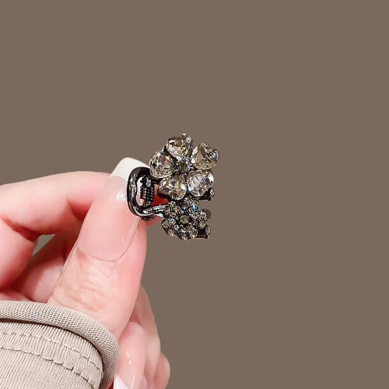 Exquisite Strass Blume Kleine  – Hi Tech Accessories Bewertung und Preis