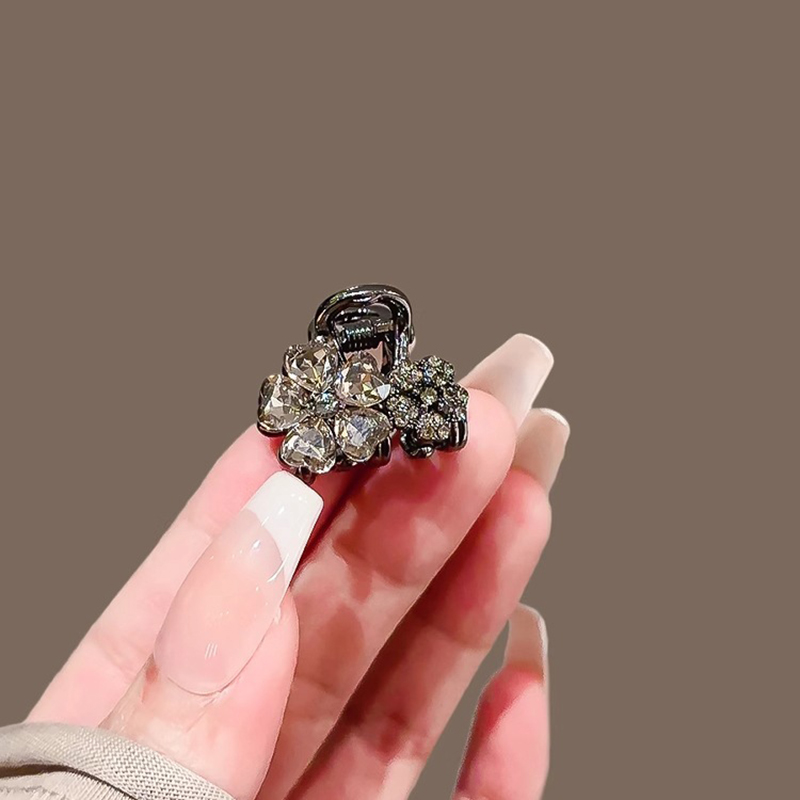 Exquisite Strass Blume Kleine  – Hi Tech Accessories Bewertung und Preis